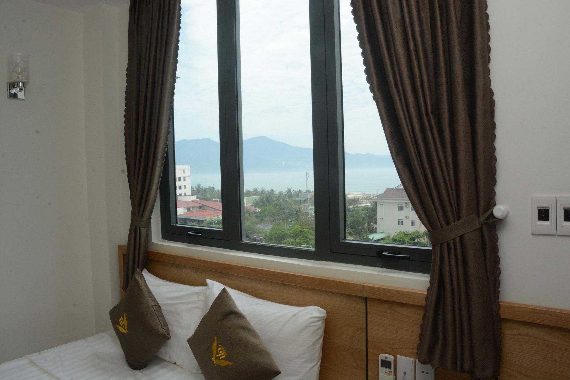 Trang Ngan Hotel By Thg Đà Nẵng Extérieur photo